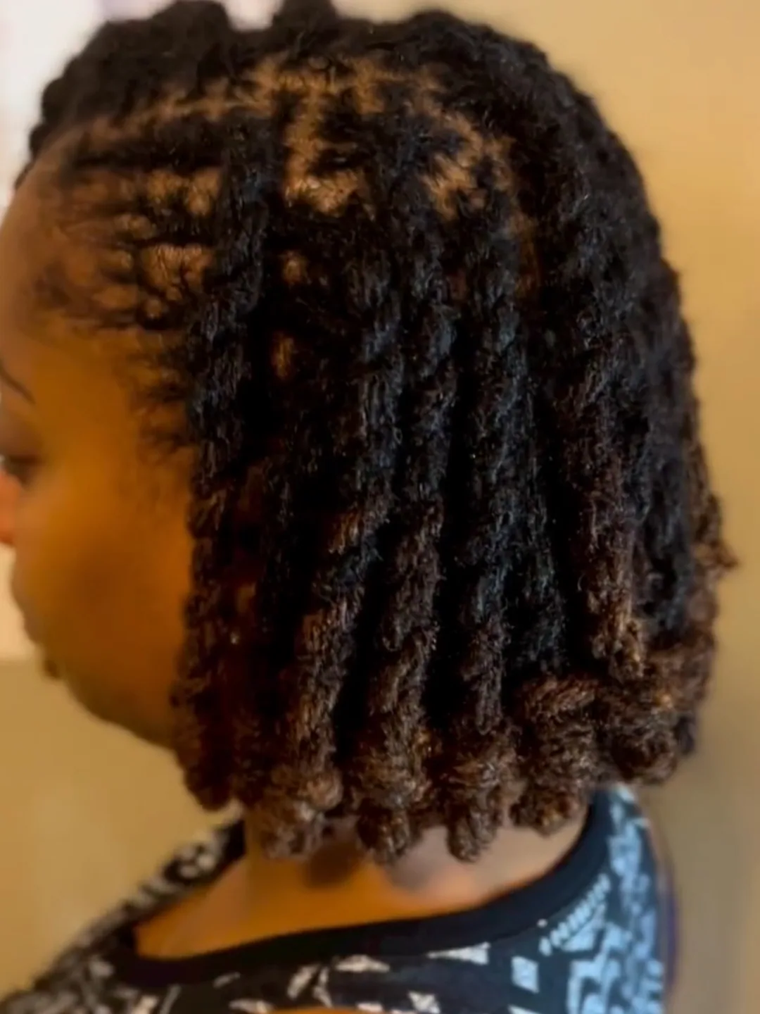 Rod-set curls on short locs